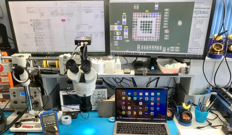 photo of Apple repair centre, a  located near , a  located near 