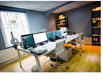 photo of Apple repair centre, a  located near , a  located near 